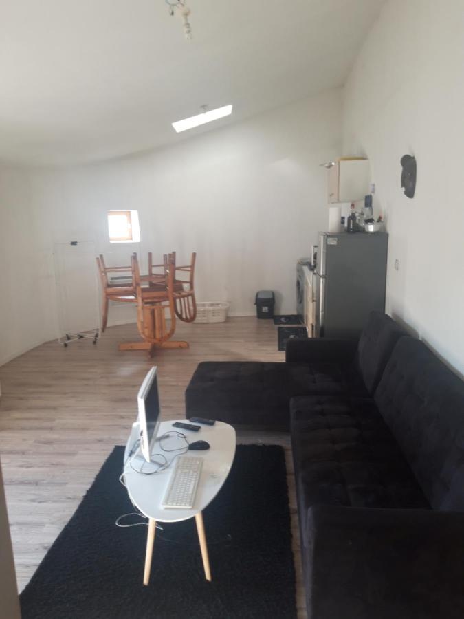 appartement f1 meublé 3 personnes Aubenas Exterior foto